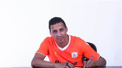 فاركو يعلن التعاقد مع محمد فؤاد مهاجم العين السعودي 3 مواسم