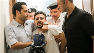 الانتهاء من تصوير فيلم أسود غامق والعرض في رأس السنة