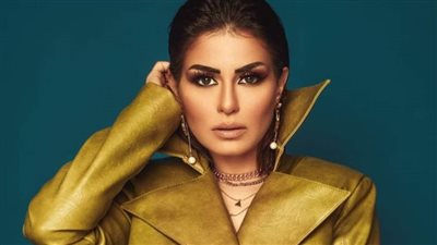 منة فضالي تنفعل بعد انفجار قولون نضال الشافعي بسبب منتج فيلمه