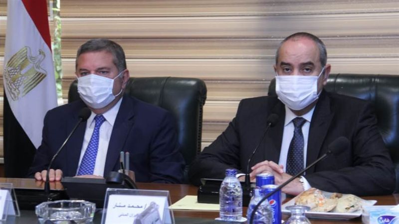 وزير الطيران ووزير