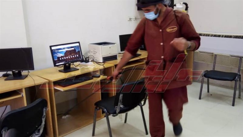 تطهير معامل الجامعة