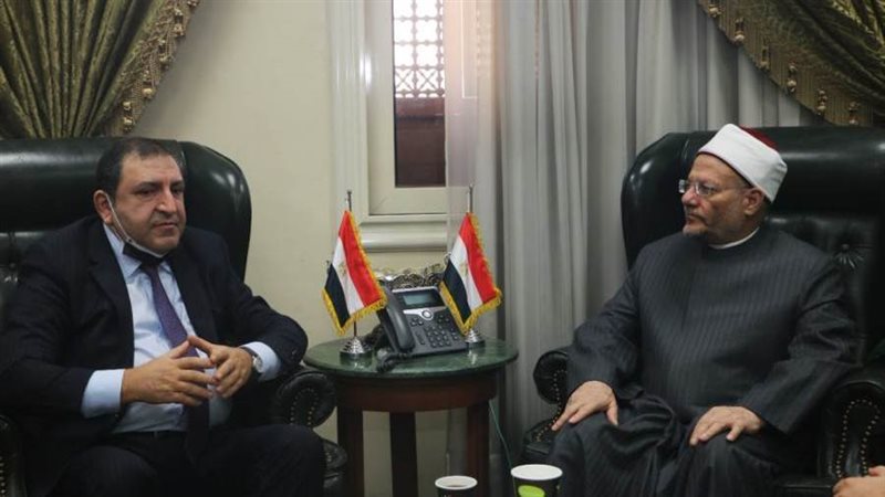 مفتى الجمهورية وسفير