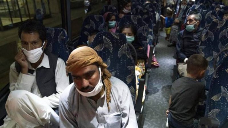 اللاجئين الأفغان