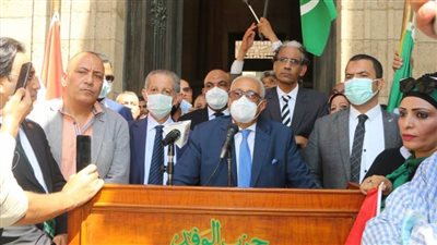 أبو شقة: نسير على درب زعماء الوفد