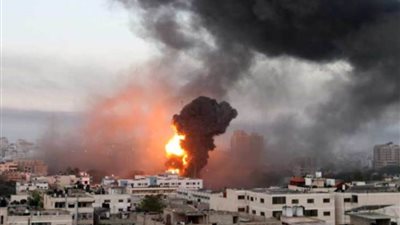 الاحتلال الإسرائيلي يشن سلسلة غارات على عدة مناطق في قطاع غزة