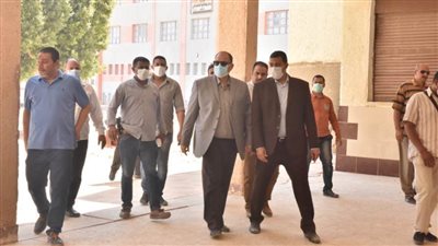 محافظ أسيوط يتابع استعدادات اليوم الختامي للفاعليات الثقافية للمبادرة الرئاسية 