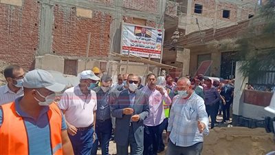 محافظ كفر الشيخ ونائبه وممثلو الرقابة الإدارية يتفقدون 3 مشروعات خدمية ببرج مغيزل