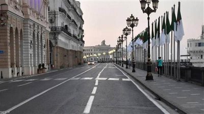 الجزائر تخفف إجراءات الحجز الجزئي المنزلي لمواجهة فيروس كورونا