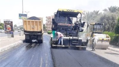 الإسكان: رفع كفاءة الطرق بالعاشر من رمضان..وتنفيذ خزان مياه بشمال خليج السويس