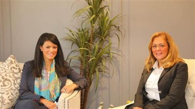 وزيرة التعاون الدولي تلتقي متدربي الدفعة الثالثة من البرنامج الرئاسي لتأهيل التنفيذيين للقيادة