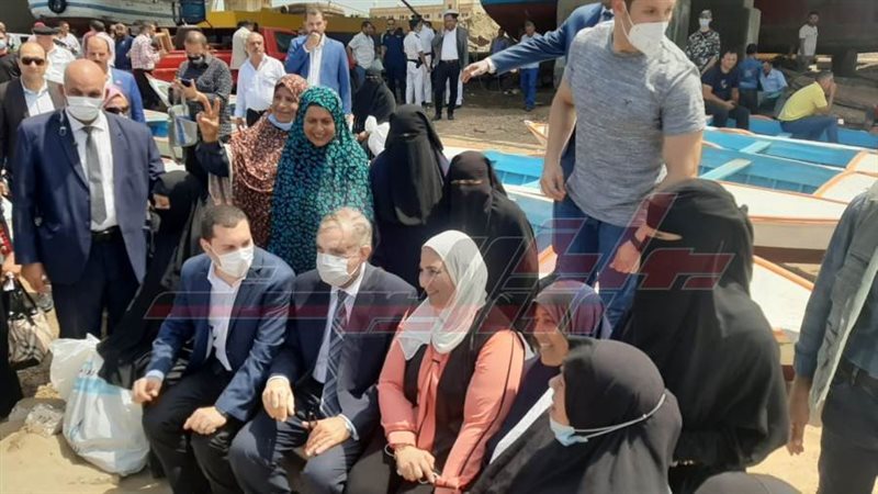 وزيرة التضامن ومحافظ