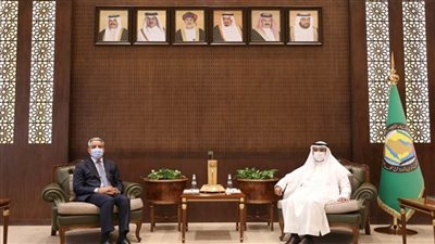 الأمين العام لمجلس التعاون يتسلم دعوة لحضور المؤتمر الإقليمي لدعم العراق
