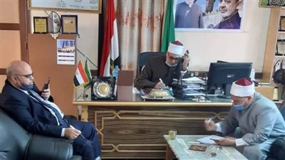 أزهر  المنيا يحفز العاملين للتطعيم بلقاح  كورونا المستجد. 