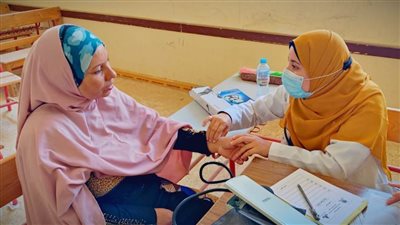 صحة المنيا تقدم الخدمات الطبية لـ 1638 مواطنا ببني حسن الشروق