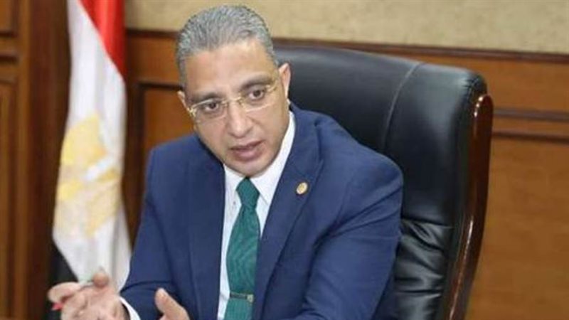 الدكتور احمد الانصاري