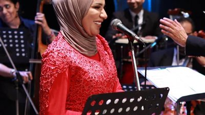 نداء شرارة تتألق بين الأصالة والمعاصرة بأوبرا الإسكندرية 