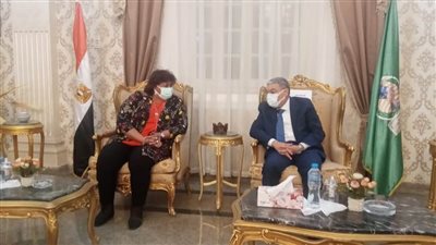 محافظ المنيا يستقبل وزيرة الثقافة بديوان عام المحافظة