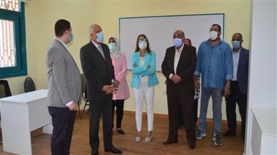 محافظ الجيزة يتفقد التجهيزات النهائية لمركز تطعيم المواطنين بلقاح كورونا 