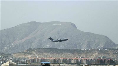 صواريخ تستهدف مطار كابول قبل أقل من 48 من انسحاب القوات الأمريكية