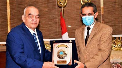 محافظ الغربية يلتقي رئيس هيئة قضايا الدولة