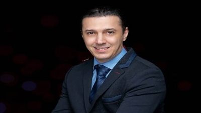 حسين كاظم يتحالف مع عمرو يوسف في 