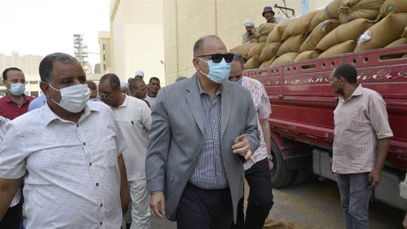 محافظ أسيوط يتفقد