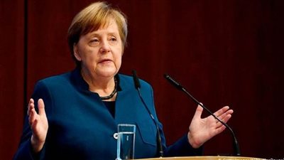 المستشارة الألمانية تؤكد ضرورة إبقاء مطار كابول مفتوحا