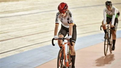 عاجل| الألمانية “سيمون ” تتوج بأول ذهبيات مونديال الدراجات بالقاهرة