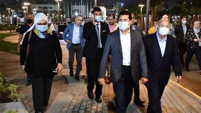 وزير الرياضة يصل ستاد القاهرة لحضور افتتاح بطولة العالم للدراجات 