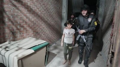 عاجل|  الداخلية تبث ثاني فيديو يكشف معلومات جديدة عن الطفل 