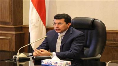 وزير الرياضة يطمئن علي بعثة منتخب مصر لـ