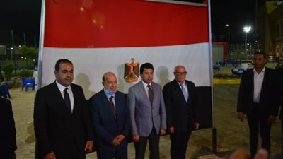 رئيس رياضة النواب ووزير الرياضة يفتتحان دوري الشركات