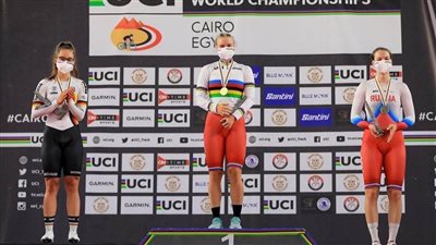 الروسية الينا لايسنكو تحصد ذهبية سباق 500 متر 