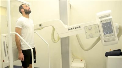 عمر كمال عبد الواحد يخضع للكشف الطبي في الزمالك.. صور