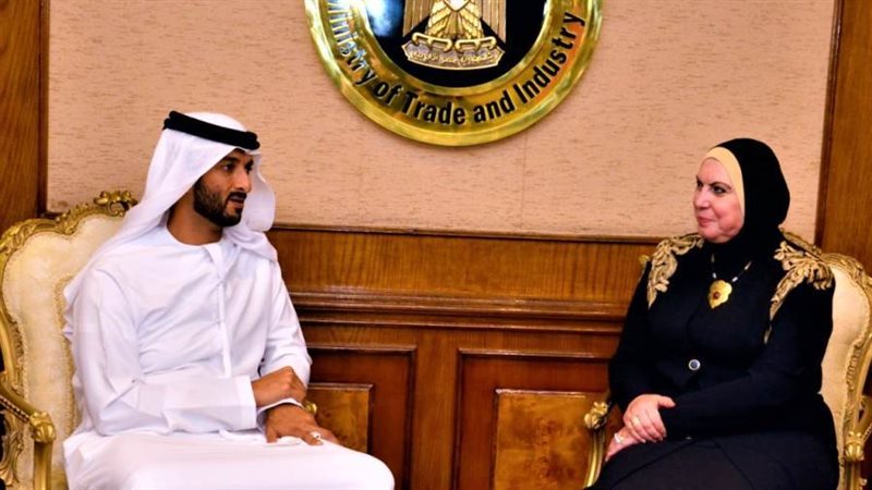 نيفين جامع والمري