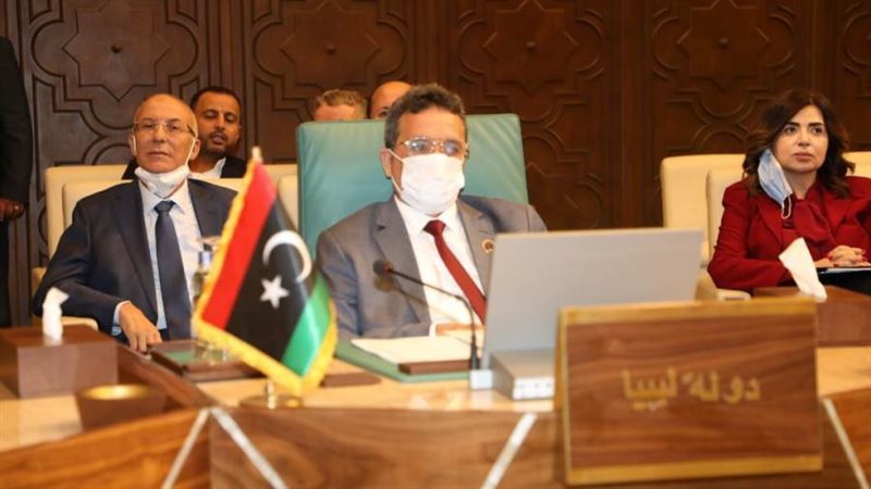 الوفد الليبى فى جامعة