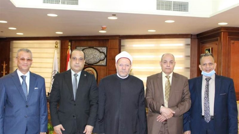 خلال استقبال مفتي