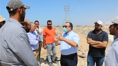 نائب محافظ شمال سيناء يتفقد الأعمال في محاور العريش الجديدة