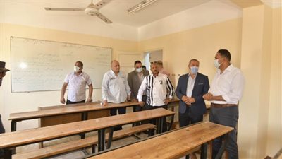 محافظ الدقهلية يتابع استعدادات مدارس المنزلة للعام الدراسي الجديد