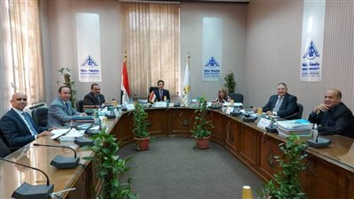 20 متقدما.. لجنة قيادات جامعة بنها تستقبل المتقدمين للوظائف القيادية