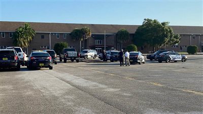 الشرطة الأمريكية: مقتل 4 أشخاص بإطلاق نار في فلوريدا واحتجاز المنفذ