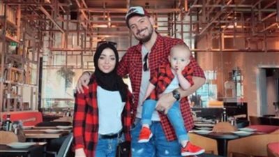 تناسب جلسات التصوير العائلية.. أزياء 