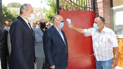 محافظ القاهرة يناشد المواطنين للحصول على لقاح مواجهة كورونا