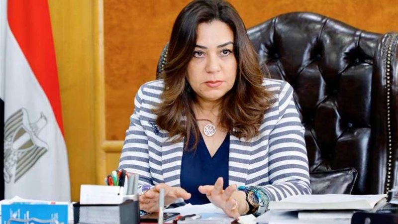 الدكتورة منال عوض