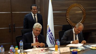 وزير التعليم العالي يشهد توقيع بروتوكول تعاون بين جامعة القاهرة التكنولوجية واتحاد الصناعات المصرية
