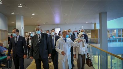 وزيرة الصحة تطلع على منظومة العلاج بالمركز القومي لعلاج الأورام بفرنسا