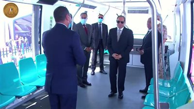 بالفيديو...كل ما تريد معرفته عن وحدات السكك الحديدية الجديدة المتحركة