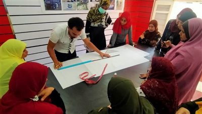 جهاز تنمية المشروعات ينظم دورات تدريبية مجانية لحرف الكهرباء والسباكة والخياطة بسوهاج