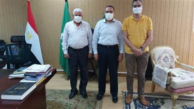 استعدادًا للعيد القومي.. محافظ الشرقية يلتقي رئيس الإدارة المركزية لشرق الدلتا 