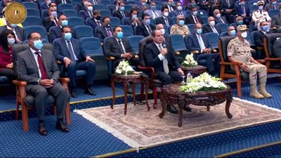 الرئيس السيسي يتفقد اليوم ميناء الإسكندرية البحري ويطلع على عملية تطوير مرافقه